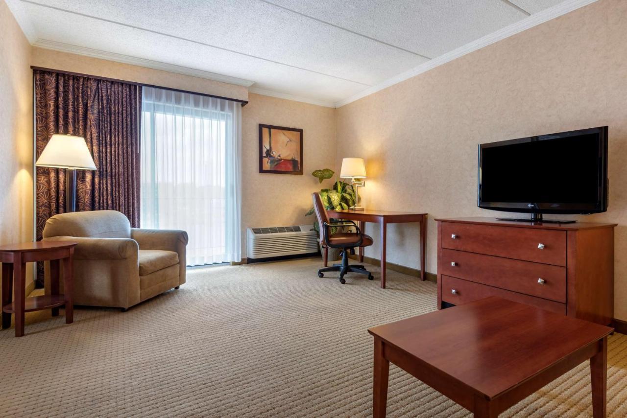Best Western Plus Oswego Hotel And Conference Center Exterior foto