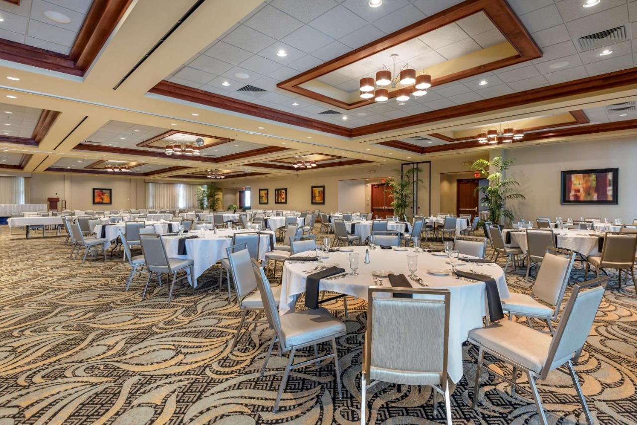 Best Western Plus Oswego Hotel And Conference Center Exterior foto
