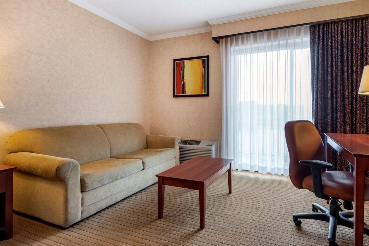 Best Western Plus Oswego Hotel And Conference Center Exterior foto