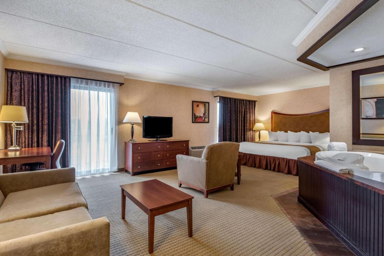 Best Western Plus Oswego Hotel And Conference Center Exterior foto