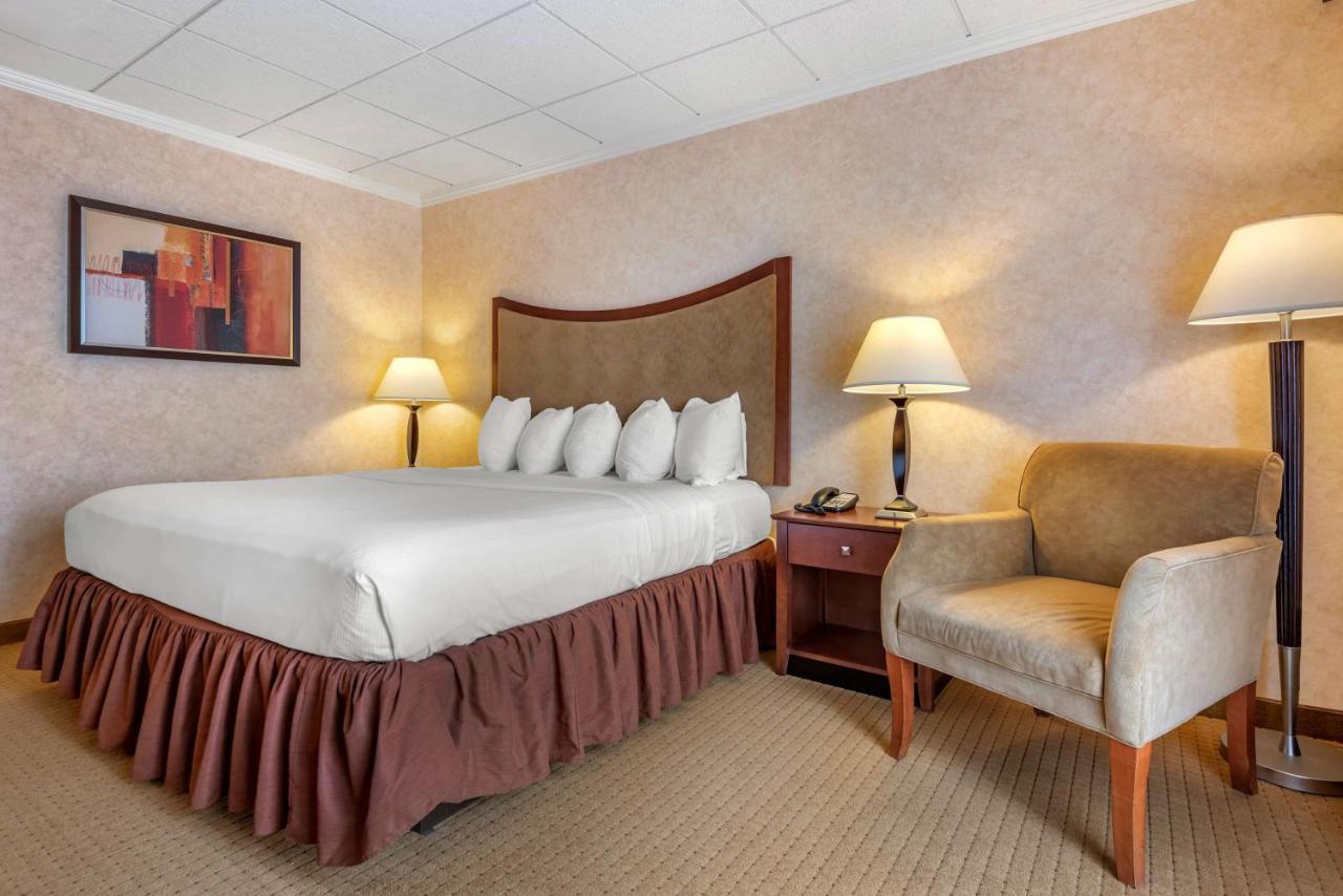 Best Western Plus Oswego Hotel And Conference Center Exterior foto