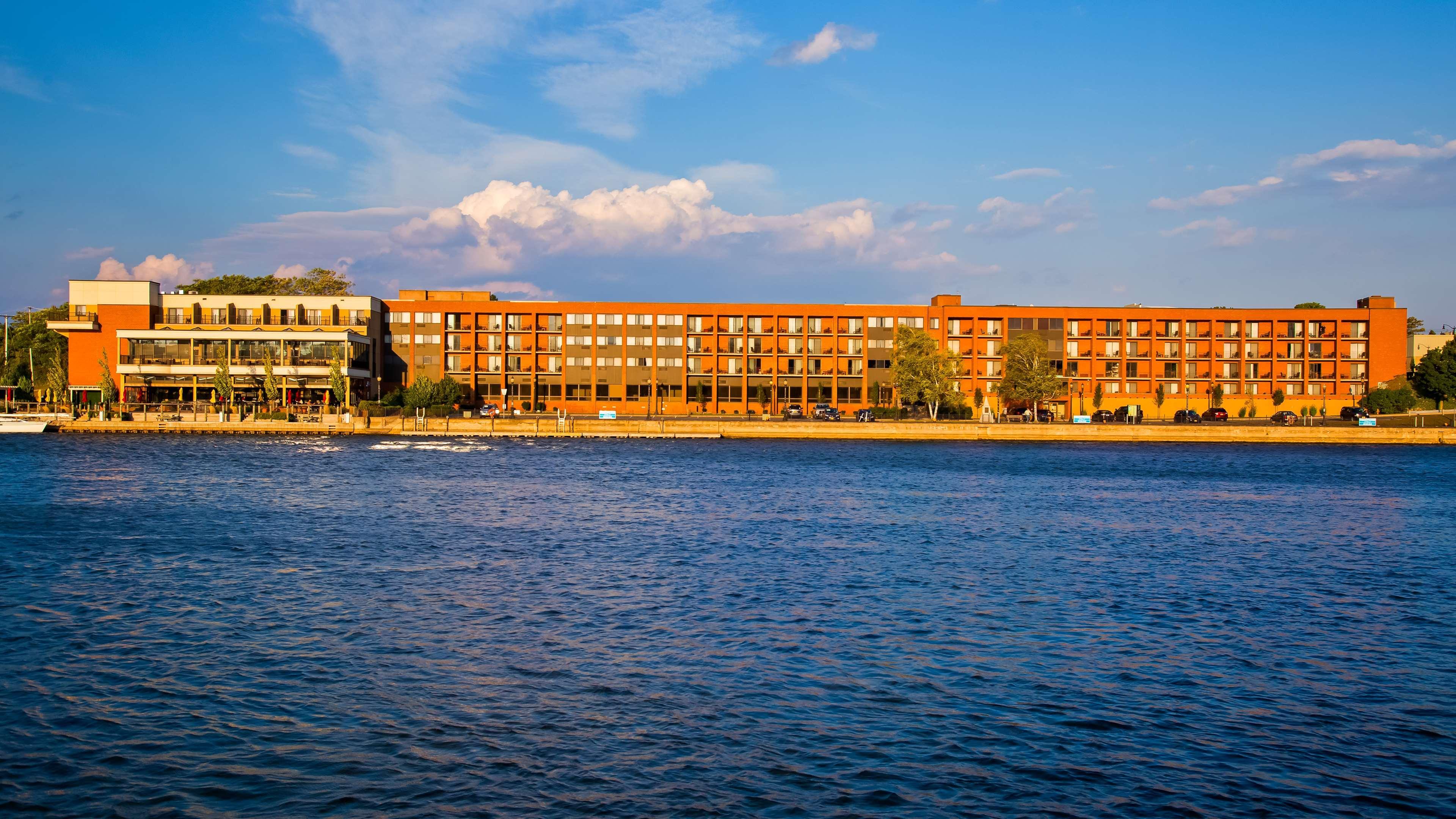 Best Western Plus Oswego Hotel And Conference Center Exterior foto